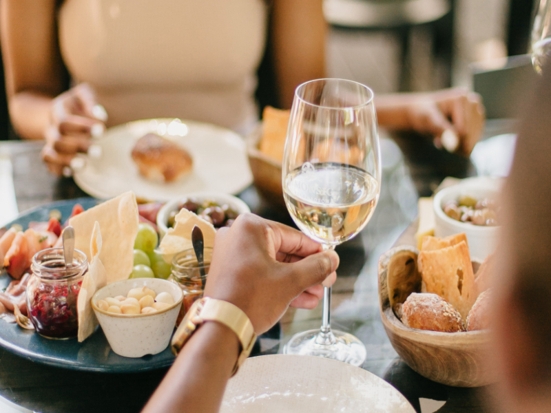 Savour the Best of Both Worlds: Exploring Wine Farms, Stellenbosch Restaurants, and Scenic Delights